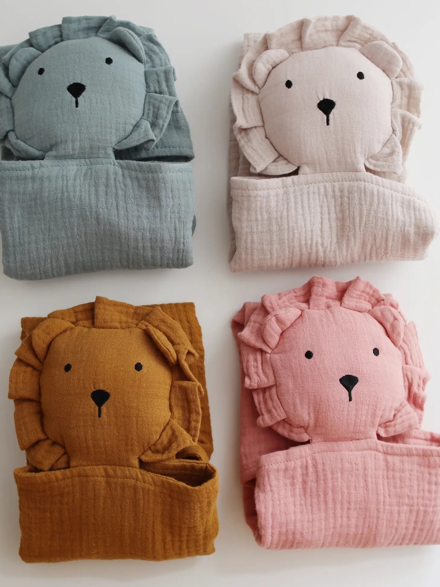 Organic Lovey Lion Blankets